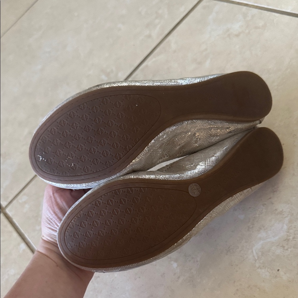 ANTONIO MELANI Metallic Embellished Flats size 7.5 - Picture 4 of 6